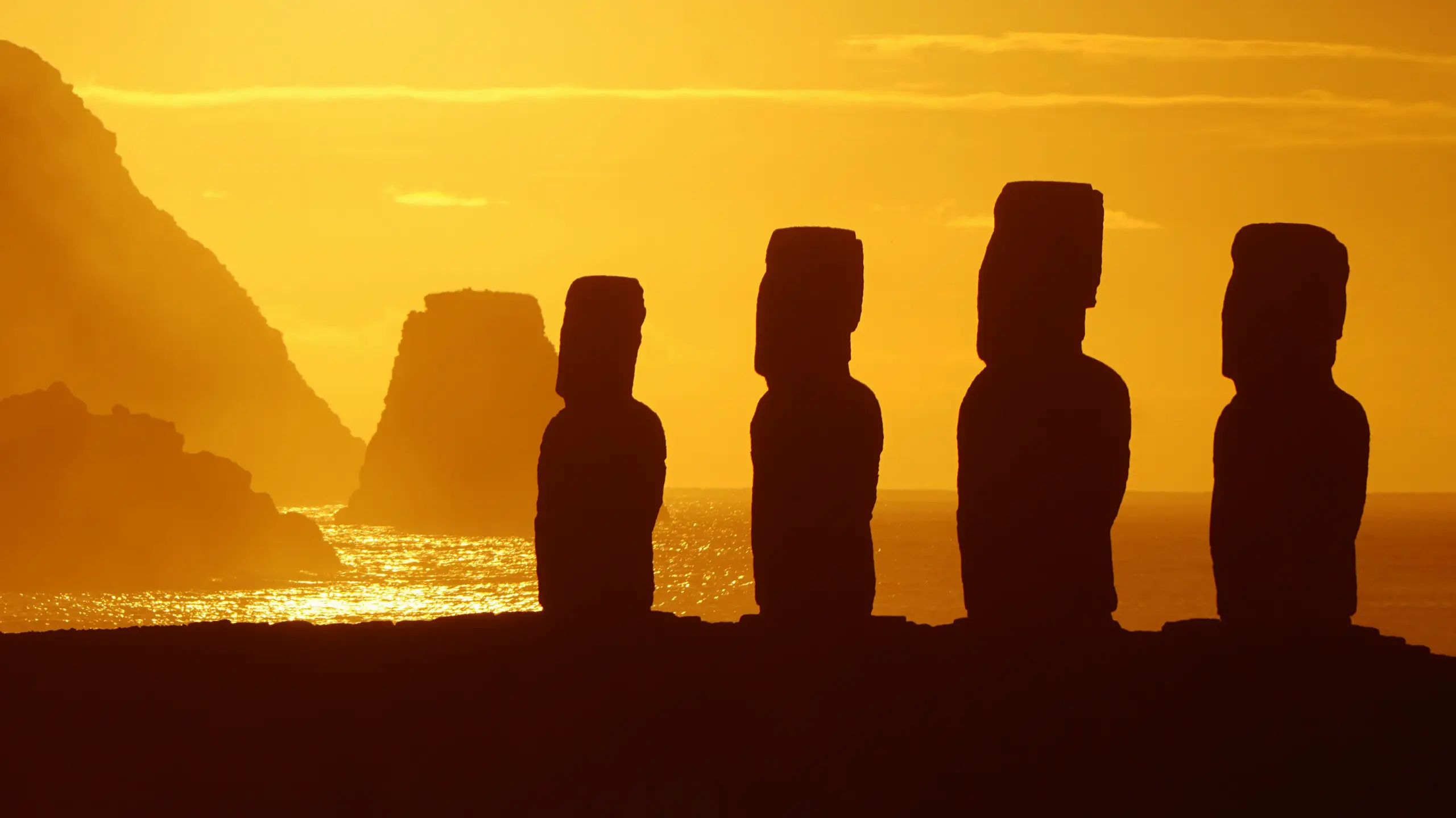 Moai Statues